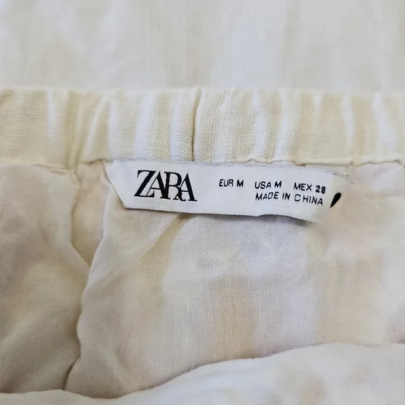 Zara Womens Floral Crochet Mini Skirt in White, Orange, and Yellow Medium - Picture 3 of 5